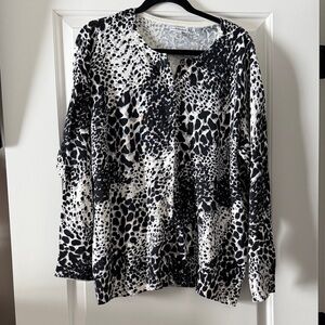 Croft & Barrow Button Down Shirt